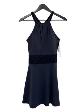 NWT Tonic Sierra Dress - Made in Canada 🇨🇦 - Size M